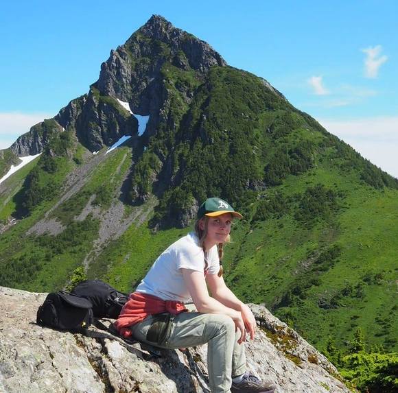 Meet your Posher, Elisabeth - Picture 1 of 1